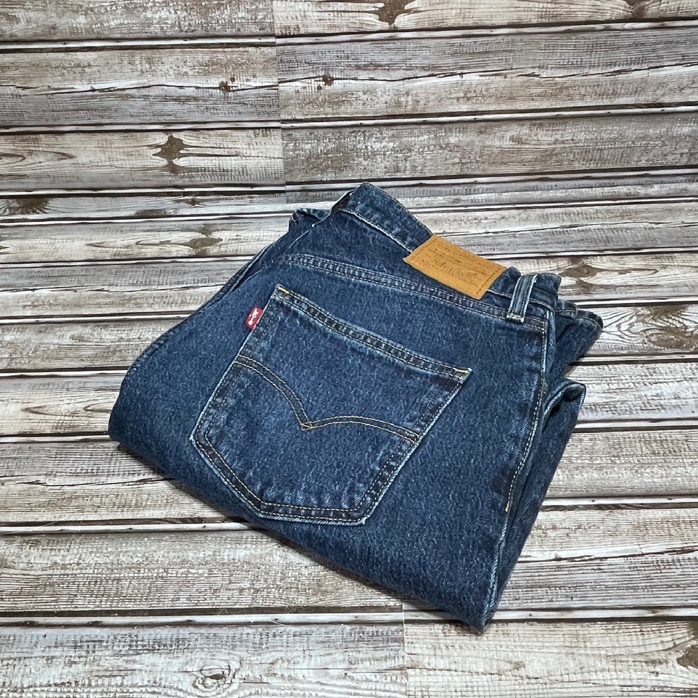Levi Strauss 70s High Flare Jeans EUC Womens Size 30